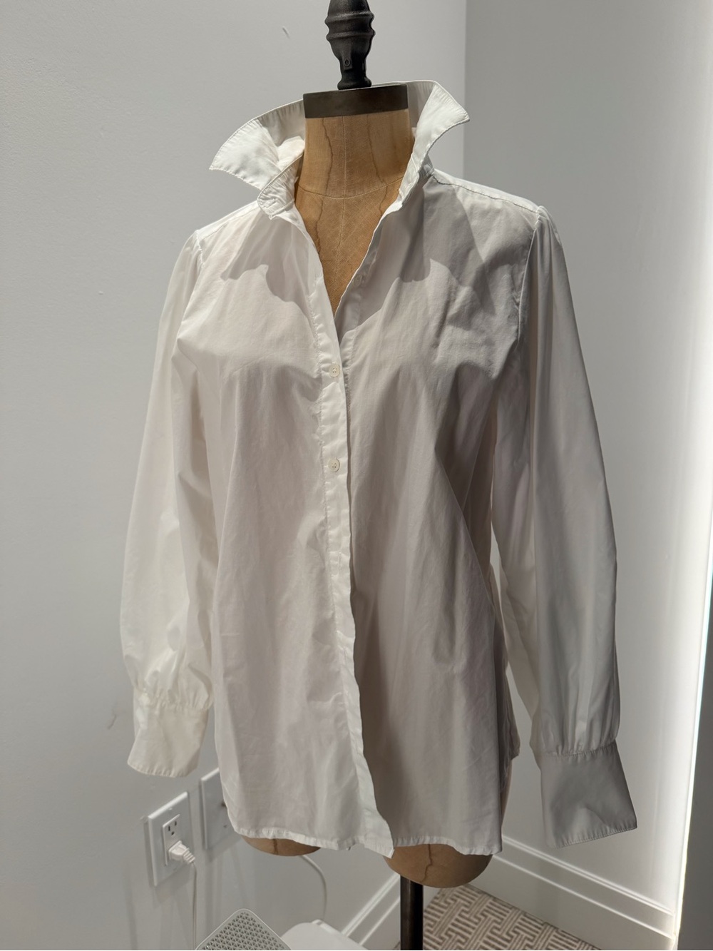 J. McLaughlin Crisp White Button-Down Shirt
